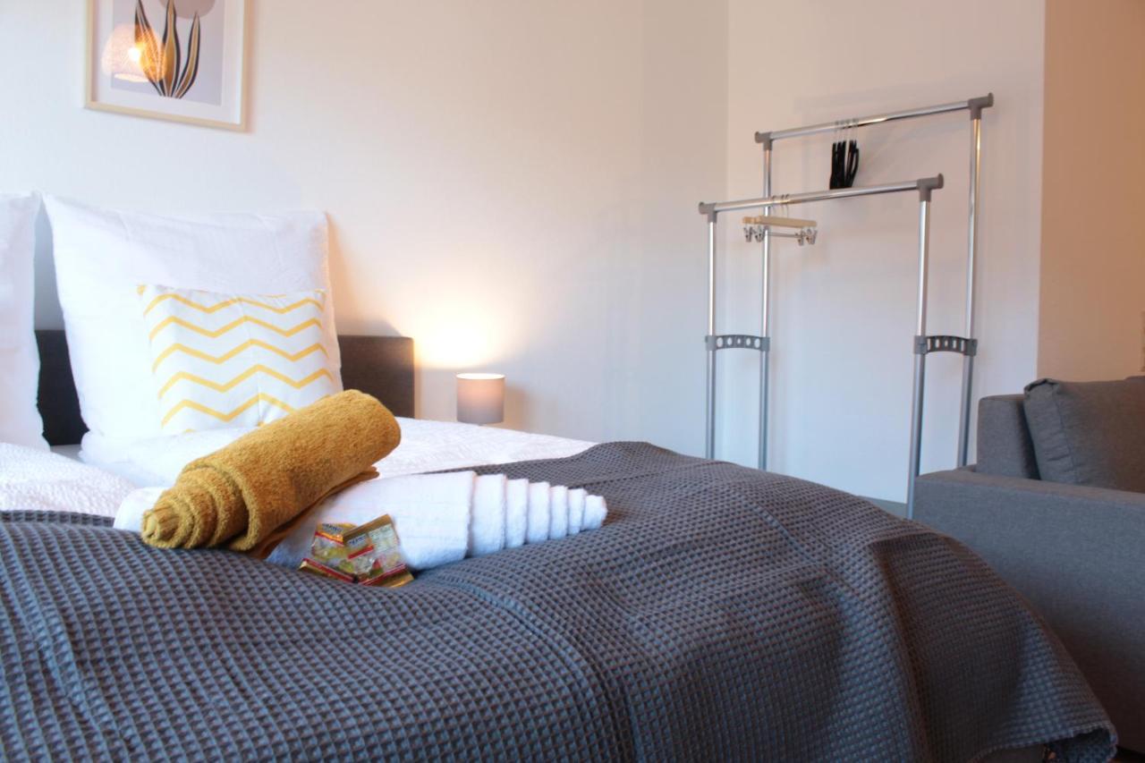 Ferienwohnung Zentral. Stylisch. Balkon&Parkplatz. Netflix Holzgerlingen Exterior foto